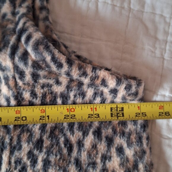 Tudor Court animal print vest - Picture 2 of 16